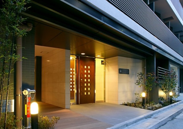 カスタリア銀座Ⅱのエントランス|毎日通るエントランスはこのようになっています