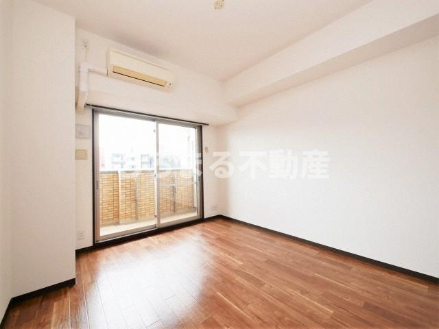 ビエラコート天神橋の居間・リビング