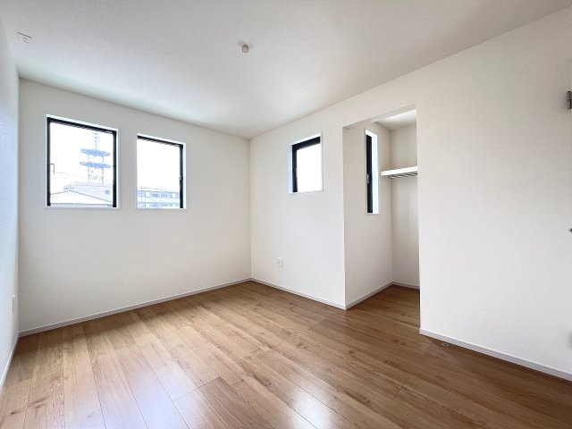 【子供部屋】 | 春日市天神山4丁目1期　1号棟（全1棟）【仲介手数料無料・0円】 | 施工例。施工例は完成時と異なる場合があります。