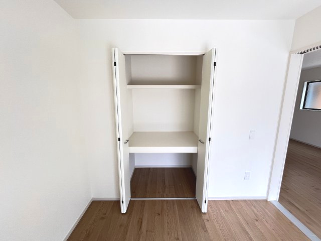 【収納】 | 春日市天神山4丁目1期　1号棟（全1棟）【仲介手数料無料・0円】 | 施工例。施工例は完成時と異なる場合があります。