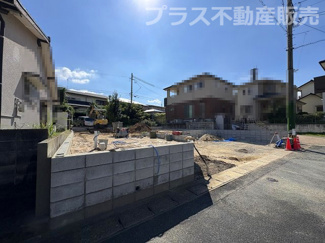 【外観】 | 現地写真。プラス不動産販売なら、現場の全ての棟をまとめてご見学頂けます。