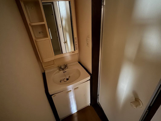 網走市向陽ヶ丘３丁目１０　共同住宅の洗面所