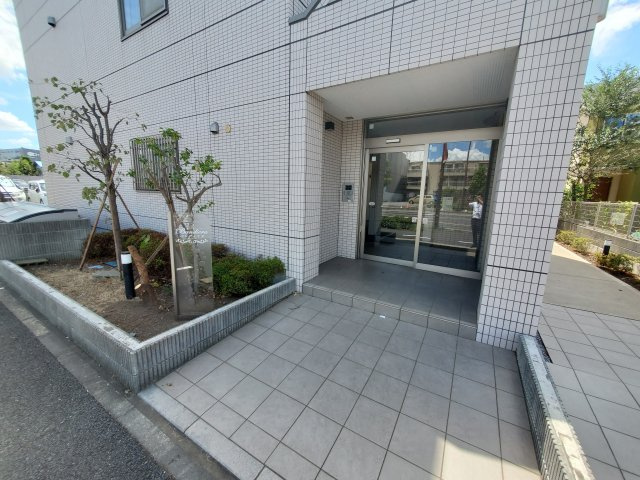 Bandieraのエントランス|毎日通るエントランスはこのようになっています