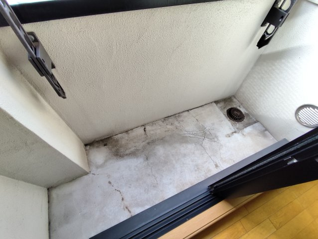 ISビルのバルコニー