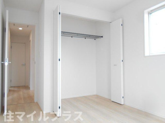 【洋室】 | 郡山市城清水新築一戸建て2棟 | 個人の部屋や寝室として使える洋室です