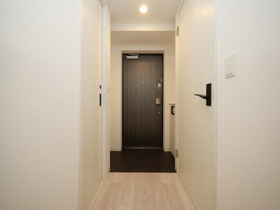 【玄関】 | MSR新大阪南 | 収納もある玄関です