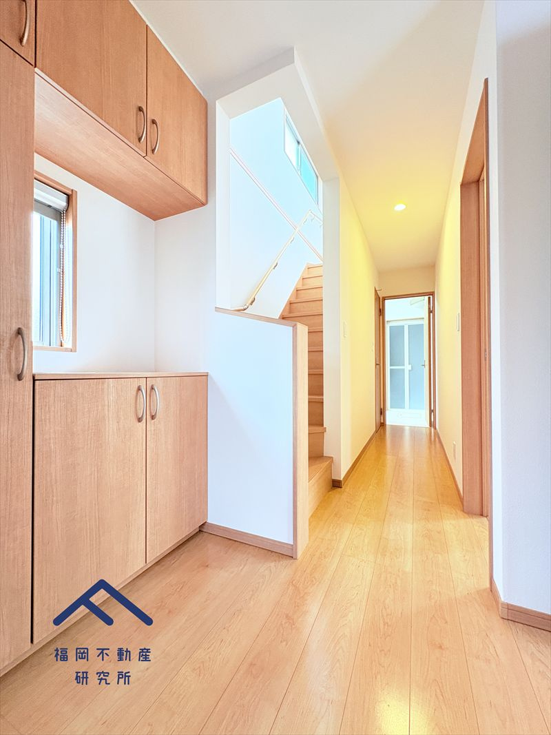 小郡市寺福童　戸建ての玄関