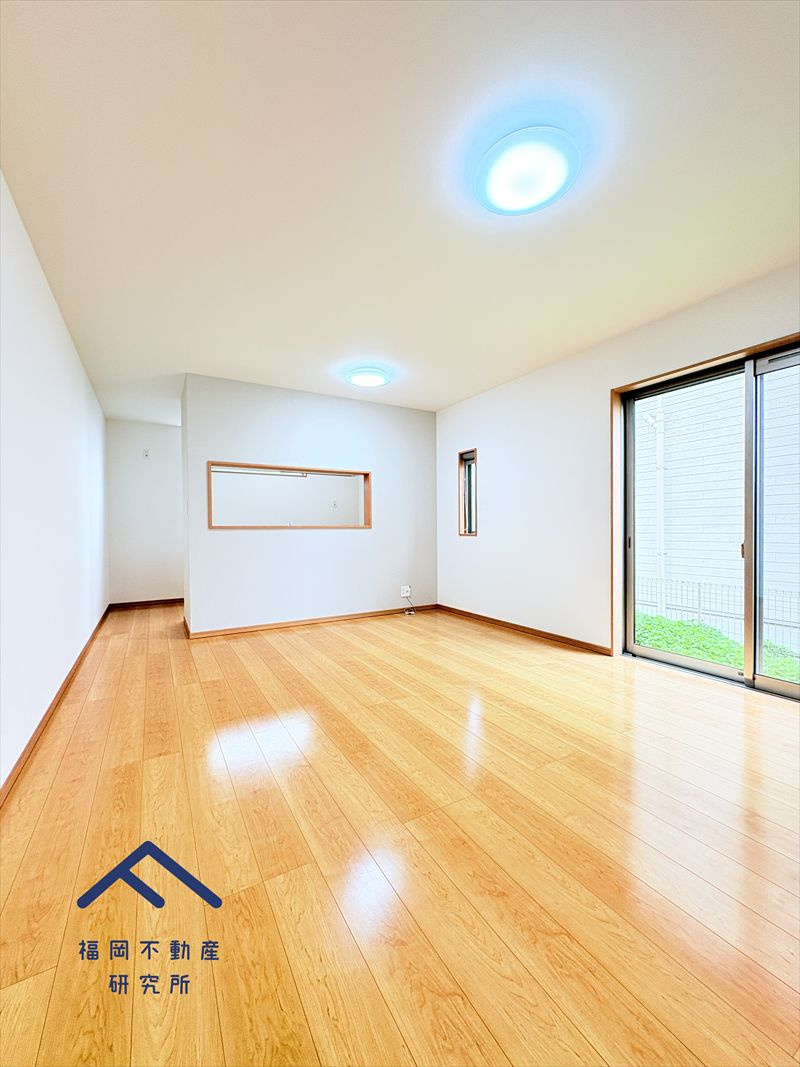 小郡市寺福童　戸建ての居間・リビング