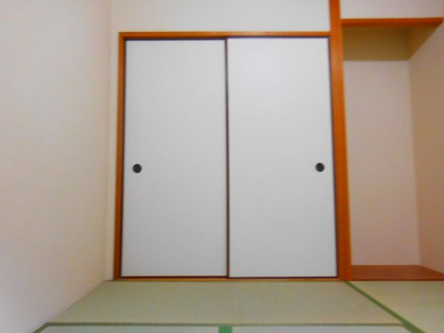 ウエストハイツトニワンの収納