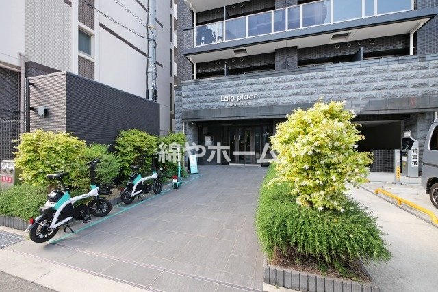 ララプレイス　玉造　オーブのエントランス|建物の内部です