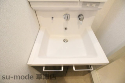 【洗面所】 | N＆Sレジデンス | 忙しい朝には欠かせない洗面所です