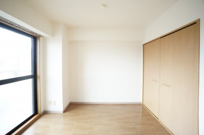 【洋室】 | キャトルセゾン | ※同物件・同タイプの写真です。