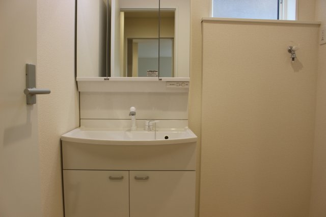 北九州市小倉南区長行東　第１の独立洗面台