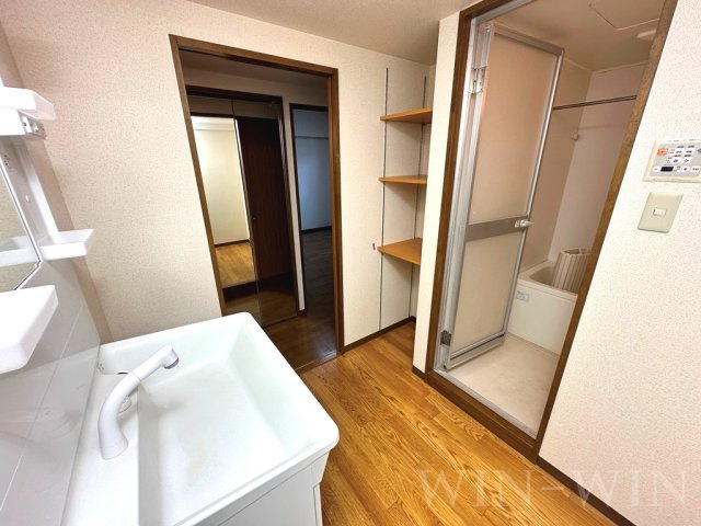 ピエール・ノーヴァの洗面所