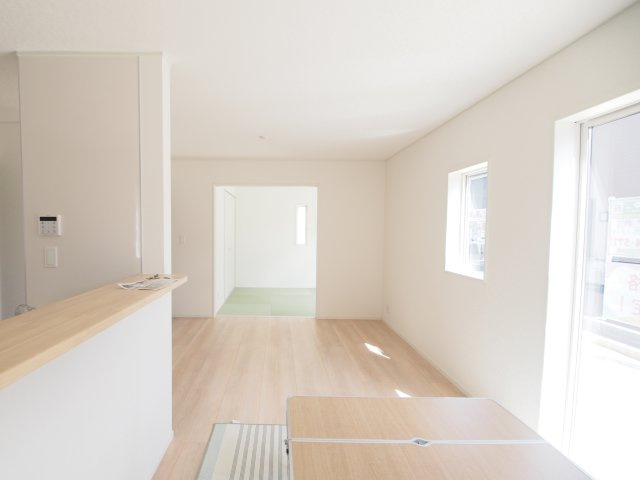 【居間・リビング】 | Cradle garden　郡山市田村町金屋第５　１号棟 | ※同施工物件写真