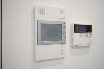 【セキュリティ】 | STANDZ新大阪 | モニター付きインターホンです