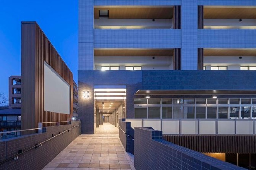 日河出口ビル（ニッカデグチビル）の外観