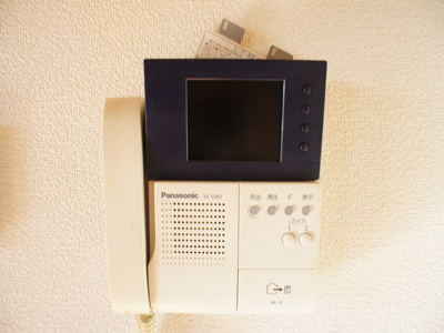 【セキュリティ】 | レジデンス・ノヴァＢ | 訪問者の確認ができるTVドアホン付きです♪