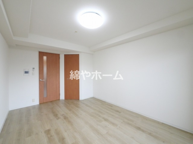 ドゥーエ森ノ宮の居間・リビング|居間です