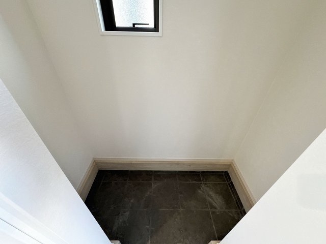 【収納】 | 富士見市上沢1丁目　新築一戸建住宅　全1棟　(ふじみ野店) | シューズインクローク完備につき、玄関周りもすっきりと片付きます！