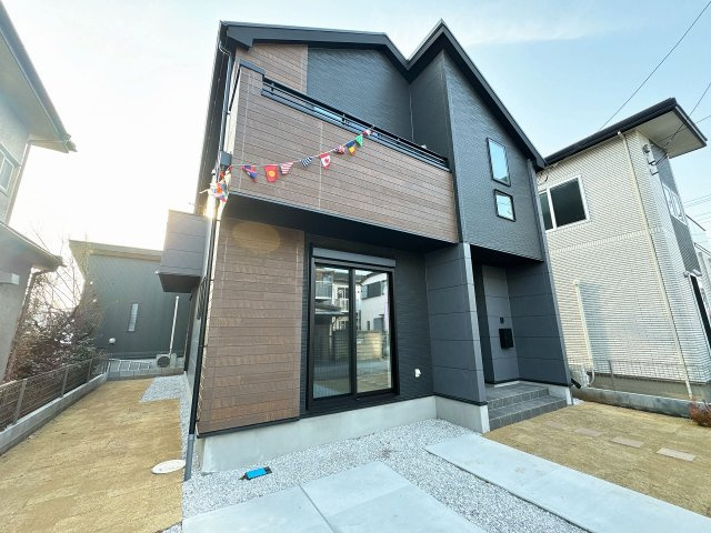 【外観】 | 富士見市上沢1丁目　新築一戸建住宅　全1棟　(ふじみ野店) | シックな色合いの落ち着いた雰囲気の外観です！