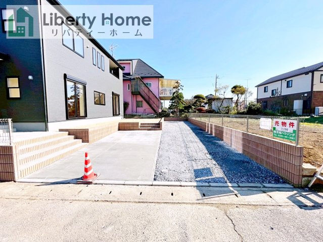 小美玉市清風台団地5期　新築戸建の駐車場