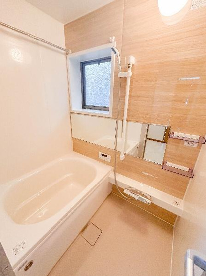 【浴室】 | 裾野市茶畑 中古住宅 XH05792 | 裾野市茶畑　浴室　リフォーム後