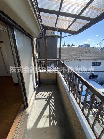 菱江1丁目中古戸建のバルコニー|陽当たり良好のバルコニーで洗濯物が乾きやすいです！