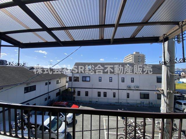 菱江1丁目中古戸建の展望|目の前が、駐車場なので日光を遮るものがありません！