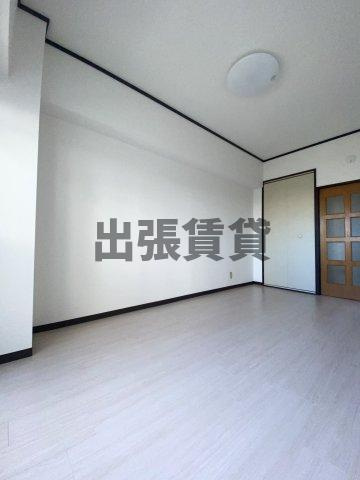 仲介手数料0円！！エクセル弁天の居間・リビング