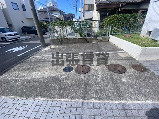 仲介手数料0円！！エクセル弁天の駐車場