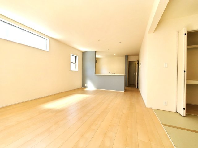 三郷市　戸ケ崎3丁目　新築戸建　全10棟の居間・リビング|ゆったり過ごせる居間です