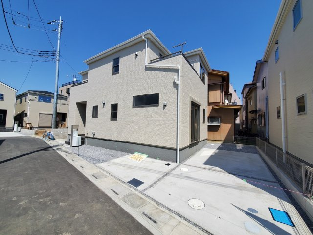三郷市　戸ケ崎3丁目　新築戸建　全10棟の前面道路含む現地写真|前面道路含む現地写真です