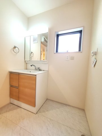 三郷市　戸ケ崎3丁目　新築戸建　全10棟の洗面所|使いやすい洗面所です
