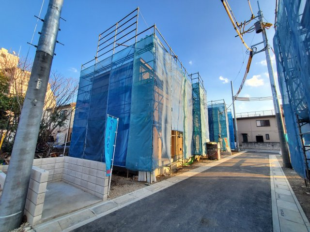 三郷市　戸ケ崎3丁目　新築戸建　全10棟の前面道路含む現地写真|前面道路含む現地写真です