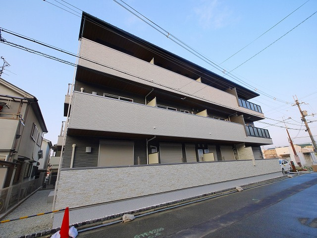 ブランドールαの外観|おしゃれな外観です