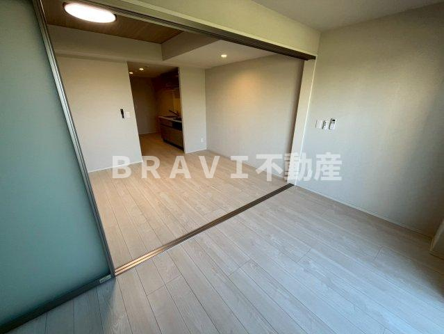 シスネ難波宮 BRAVI不動産の洋室