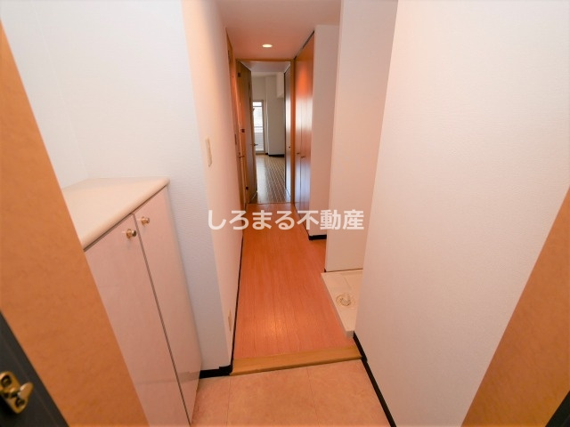 レジディア天神橋の玄関