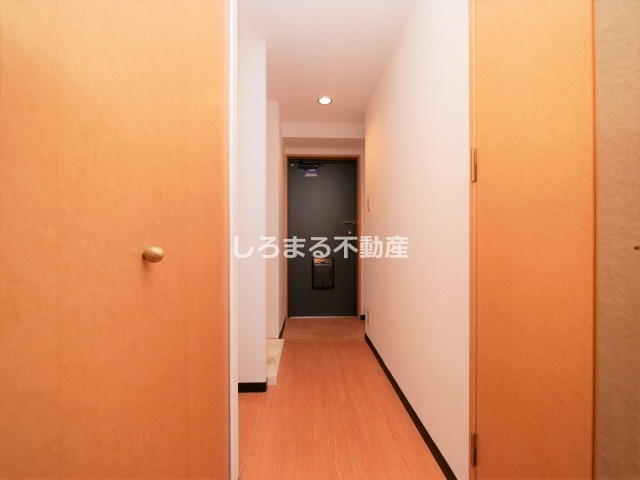 レジディア天神橋の玄関