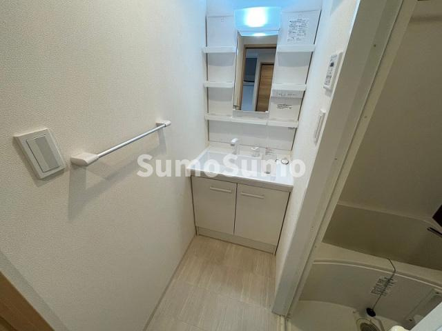 トラストビル姪浜の独立洗面台