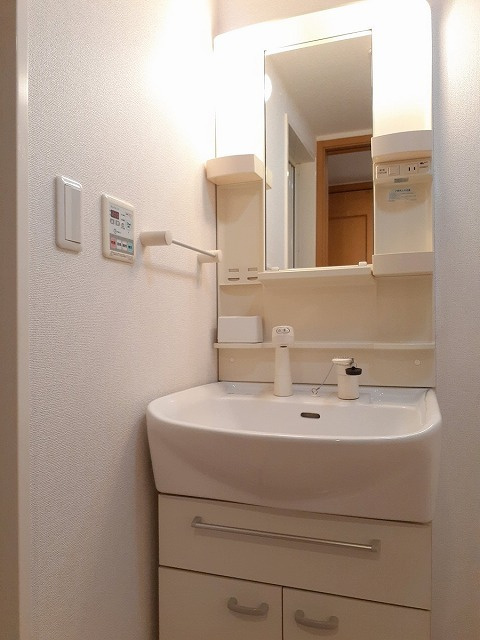 ドミトリーハウス湘南の洗面所|洗面所