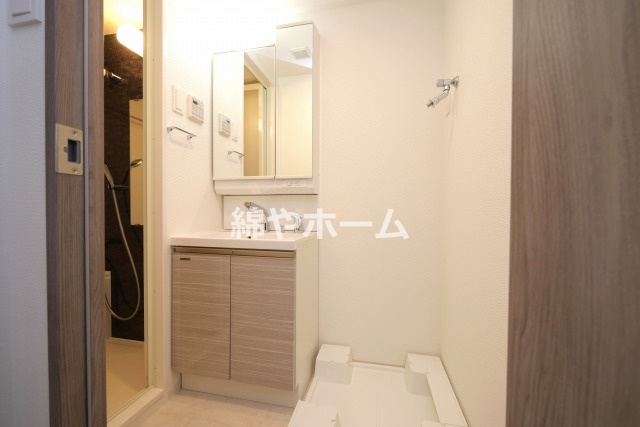 S-RESIDENCE難波大国町dominaのシャワールーム