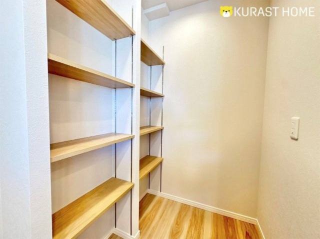 マンハイム五条　4階の収納|パントリー