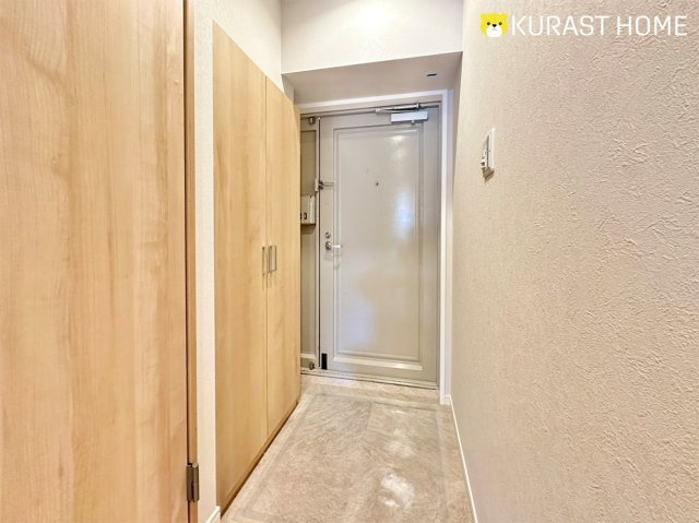 マンハイム五条　4階の玄関