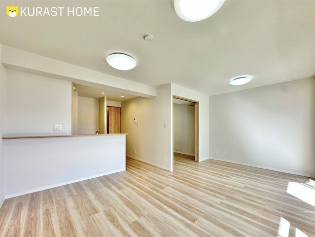 マンハイム五条　4階の居間・リビング