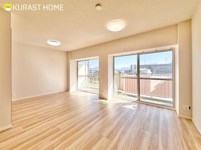 マンハイム五条　4階の居間・リビング