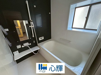 【浴室】 | 宇部市岬町三丁目中古住宅／2階建（1F居宅・2F事務所）