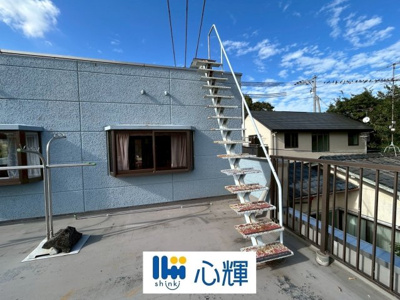 【バルコニー】 | 宇部市岬町三丁目中古住宅／2階建（1F居宅・2F事務所）