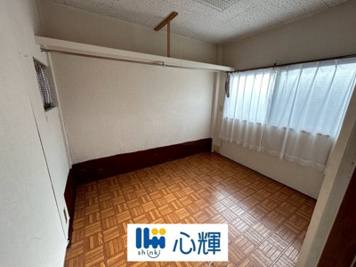 【洋室】 | 宇部市岬町三丁目中古住宅／2階建（1F居宅・2F事務所）