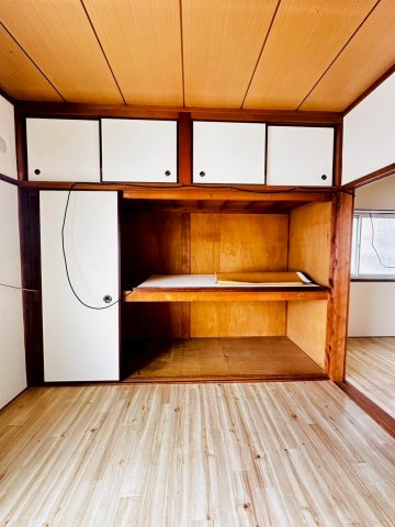 東野町貸家の収納